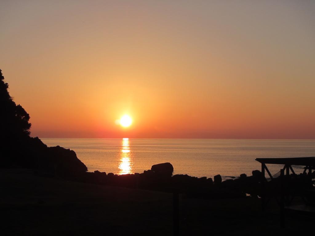 Amakusa West Coast Backpackers Fu-Raibou Hostel Luaran gambar